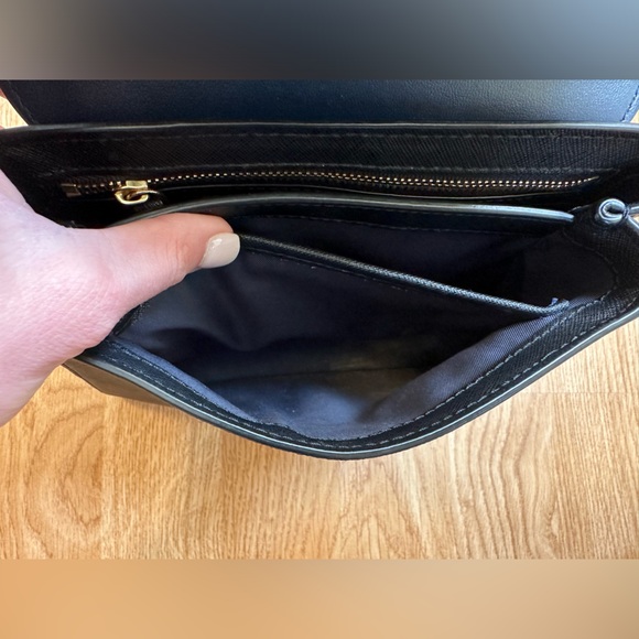 Tory Burch Robinson Purse Black - Picture 8 of 8